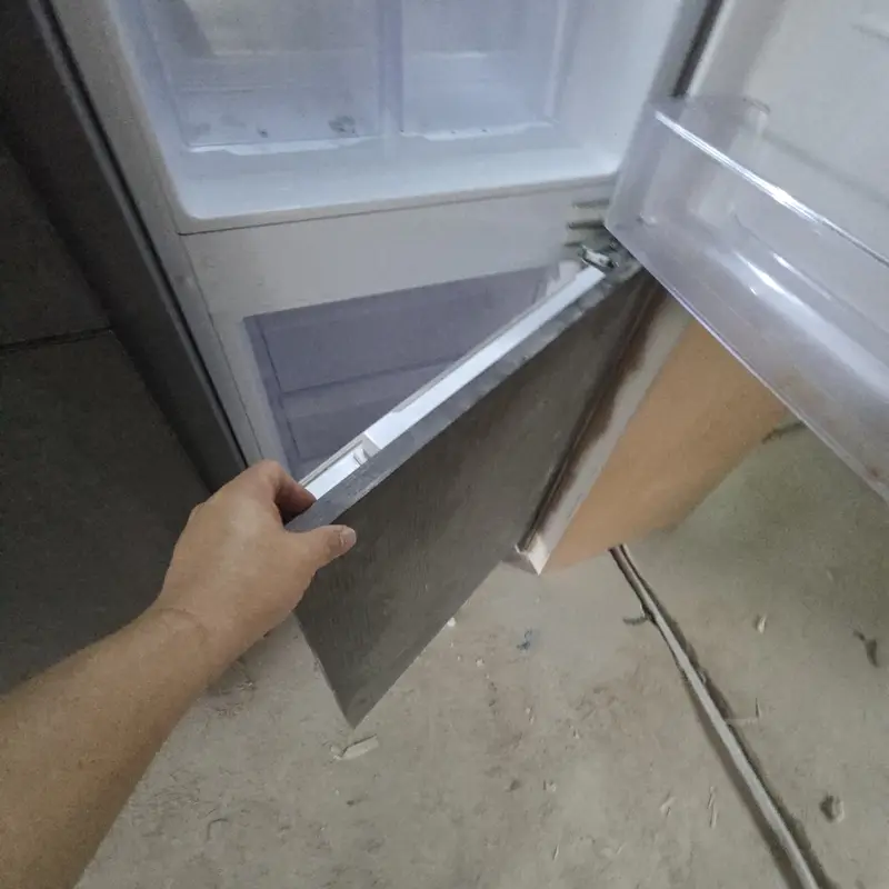 과천 빌트인콤비냉장고도어패널 나무문 짝설치시공 시공 사진 2