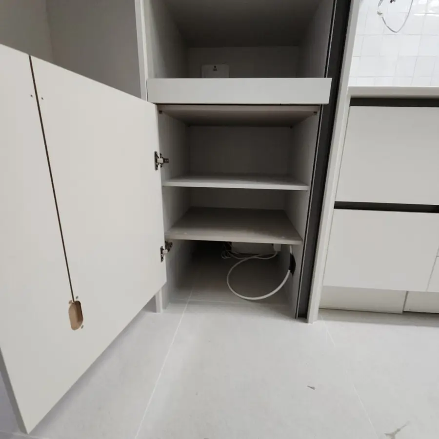 평촌 로보락S8 키큰장 빌트인 리폼 — 시공 후
